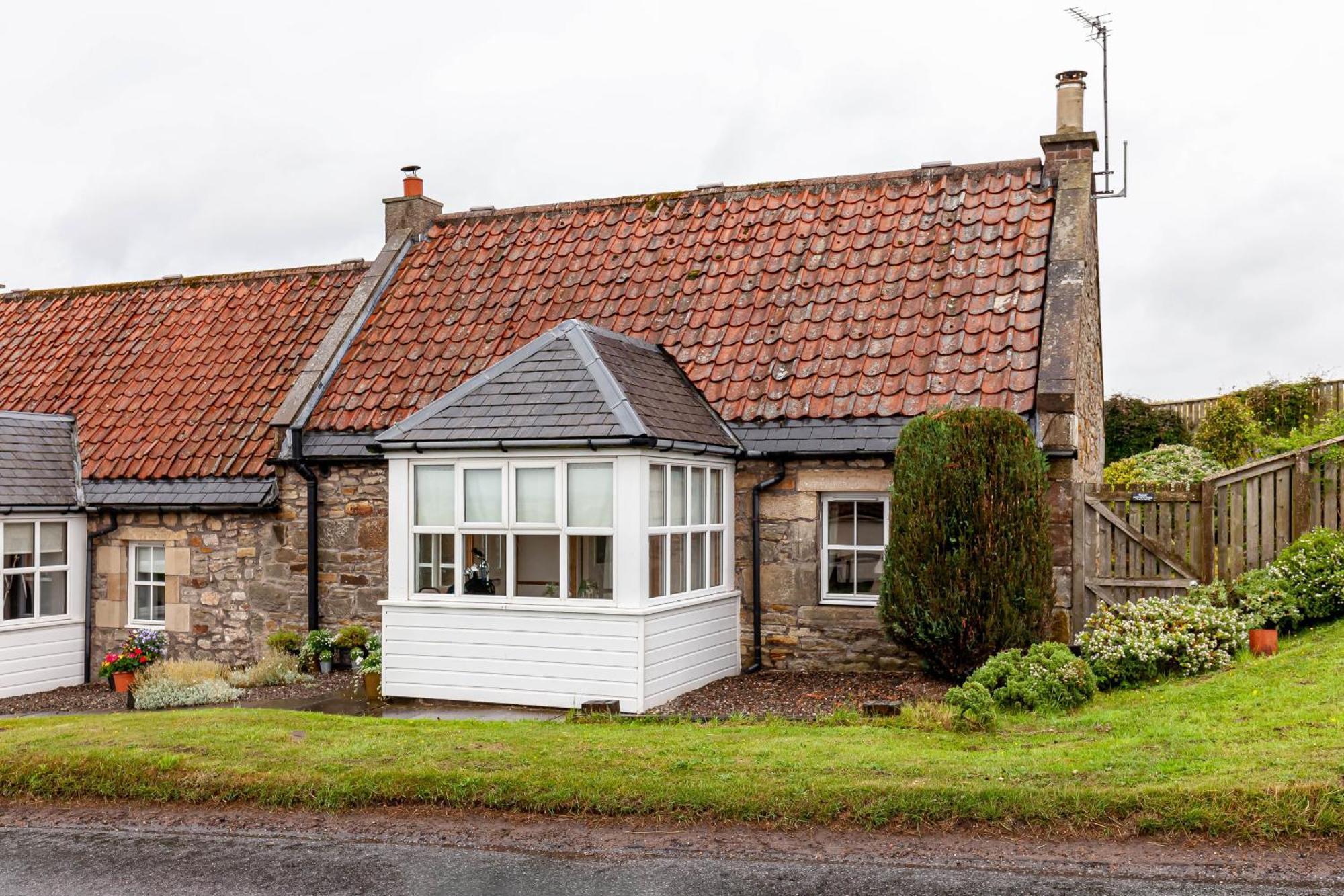 The Neuk - 4 Miles To St Andrews